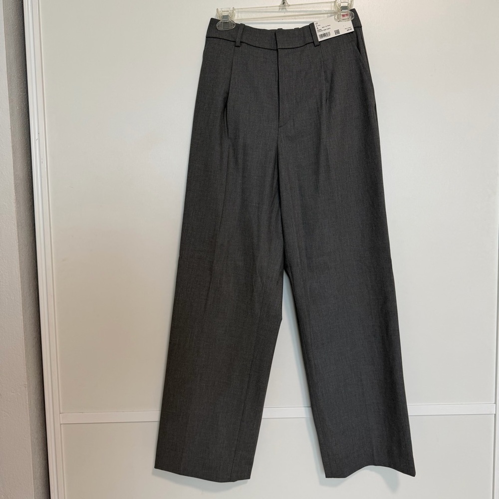 Uniqlo Women's Gray Trousers